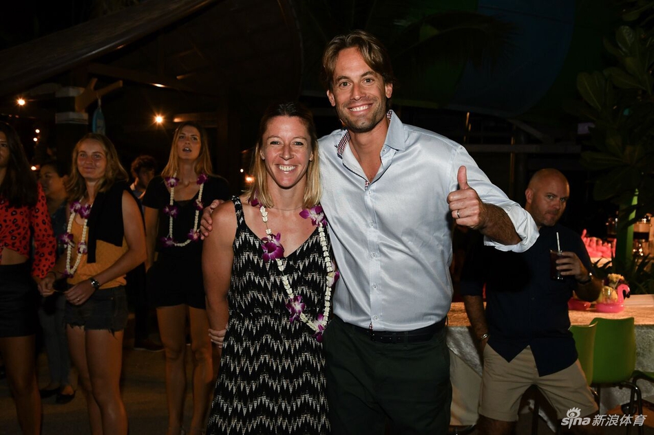  穆古鲁扎的教练是谁 